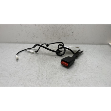 Attache ceinture avant droit TOYOTA YARIS 3 Photo n°1