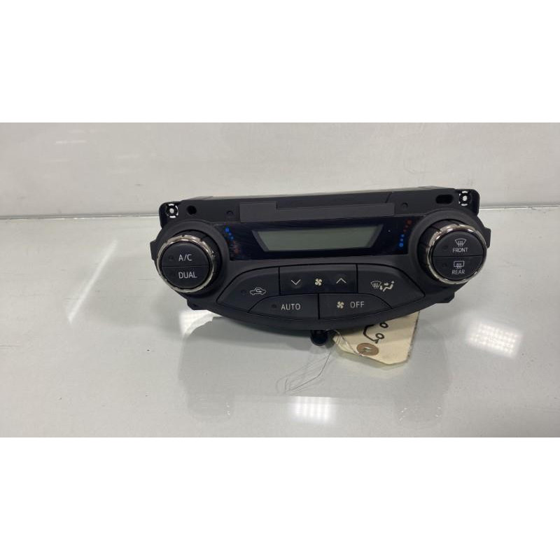Commande chauffage TOYOTA YARIS 3 Photo n°2