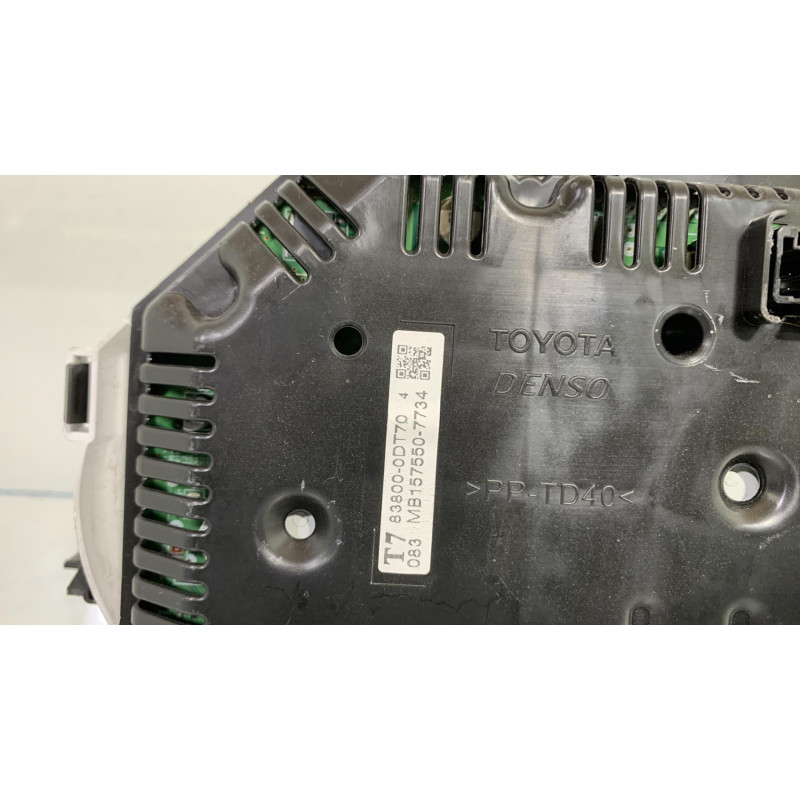Compteur TOYOTA YARIS 3 Photo n°2