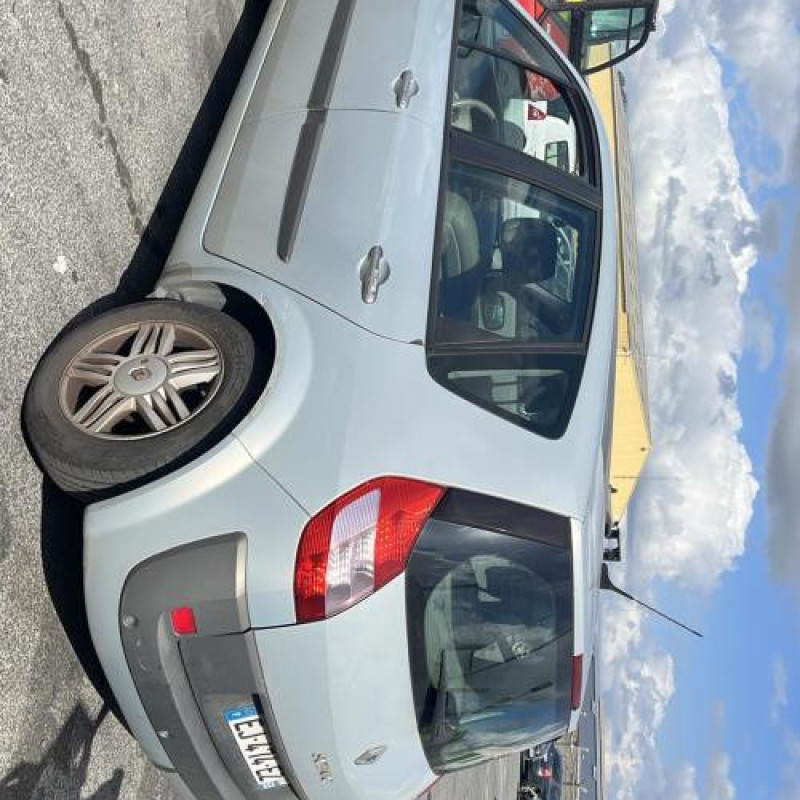 Face avant RENAULT SCENIC 2 Photo n°8