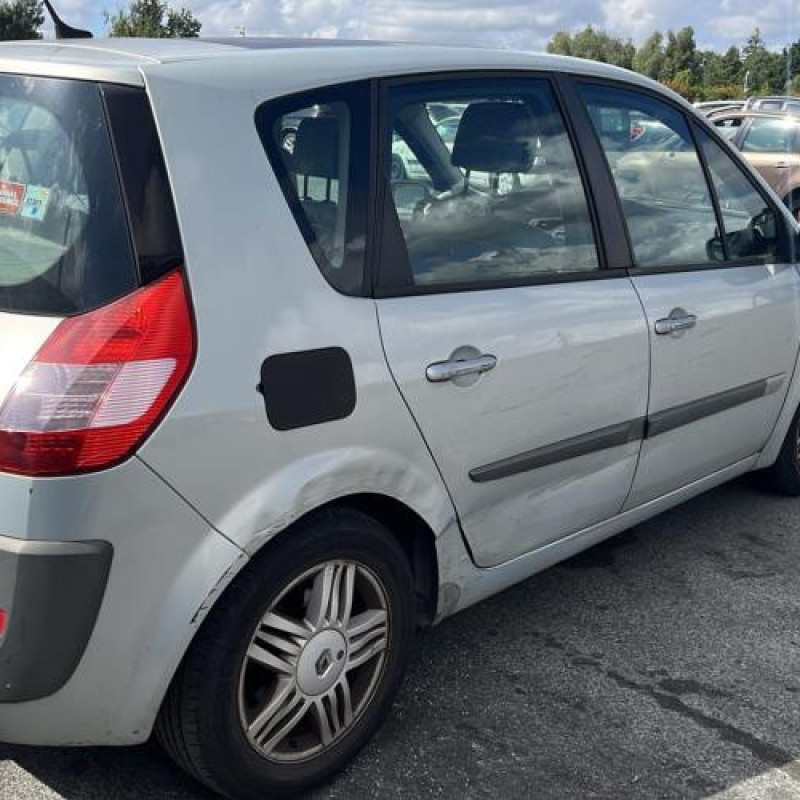 Face avant RENAULT SCENIC 2 Photo n°9