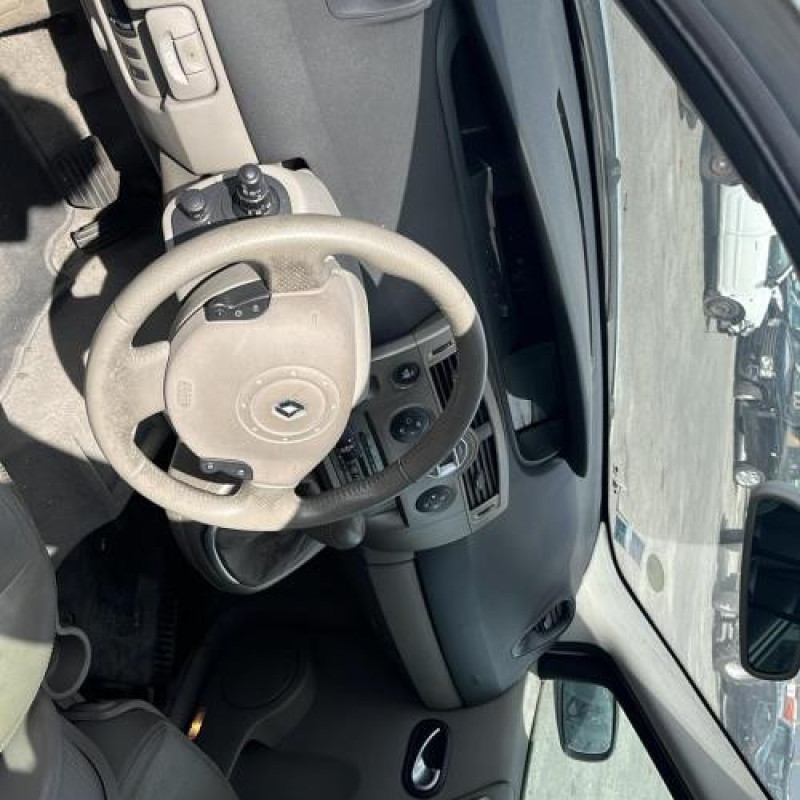 Face avant RENAULT SCENIC 2 Photo n°10