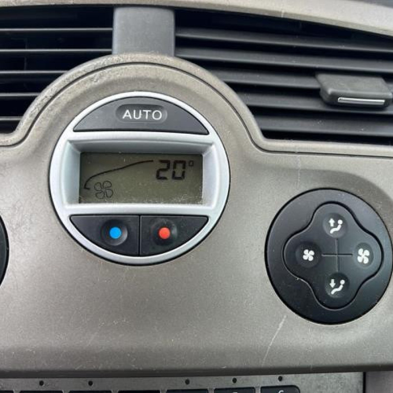 Face avant RENAULT SCENIC 2 Photo n°11