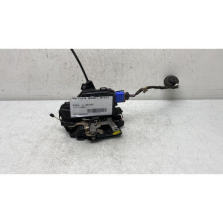 Serrure avant droit SKODA FABIA 1