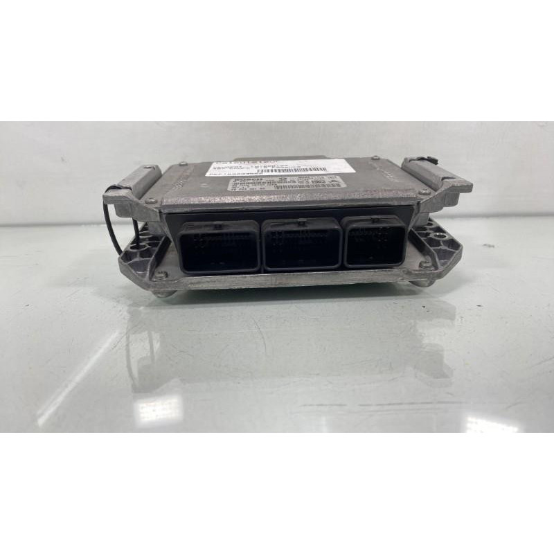 Calculateur moteur PEUGEOT 407 Photo n°4