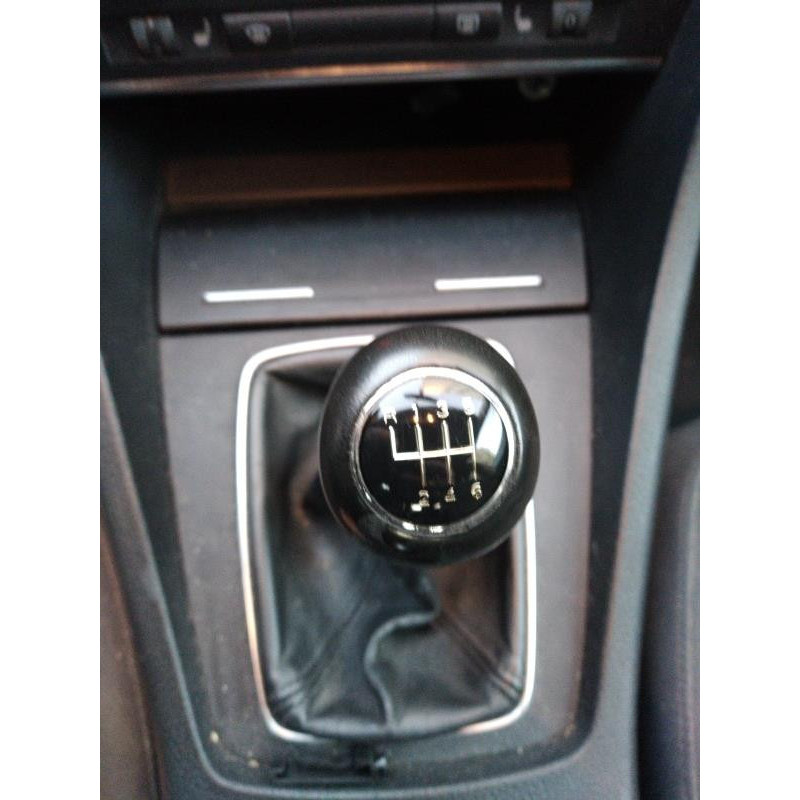 Antenne AUDI A4 2 Photo n°5