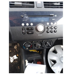 Custode arriere droit SUZUKI SWIFT 3