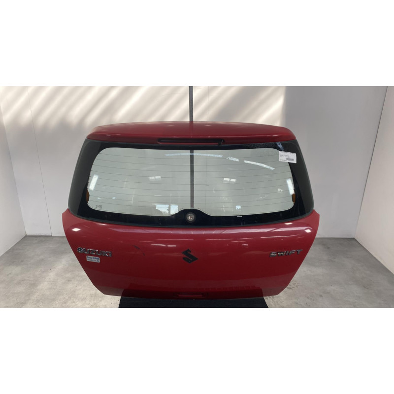 Malle/Hayon arriere SUZUKI SWIFT 3 Photo n°3