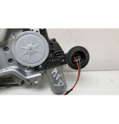Leve vitre electrique avant droit SUZUKI SWIFT 3