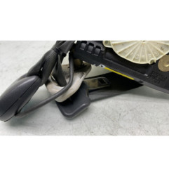 Pretensionneur de ceinture avant droit RENAULT MODUS Photo n°1