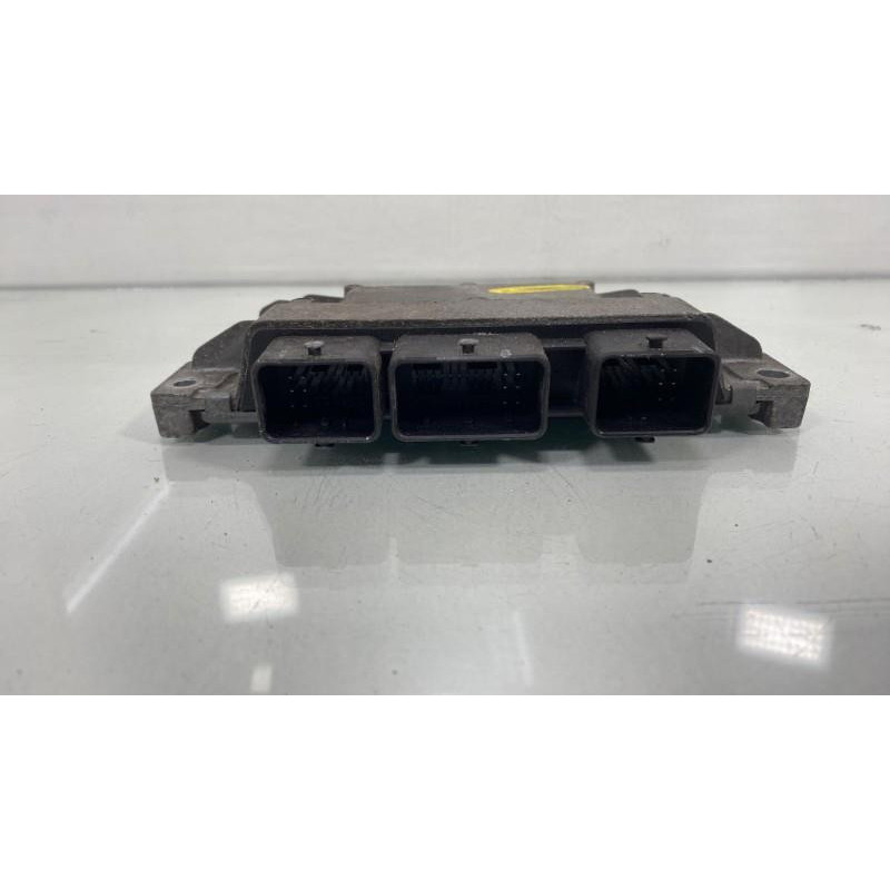 Calculateur moteur RENAULT TWINGO 2 Photo n°3
