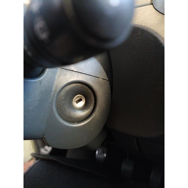 Calculateur moteur RENAULT TWINGO 2 Photo n°15