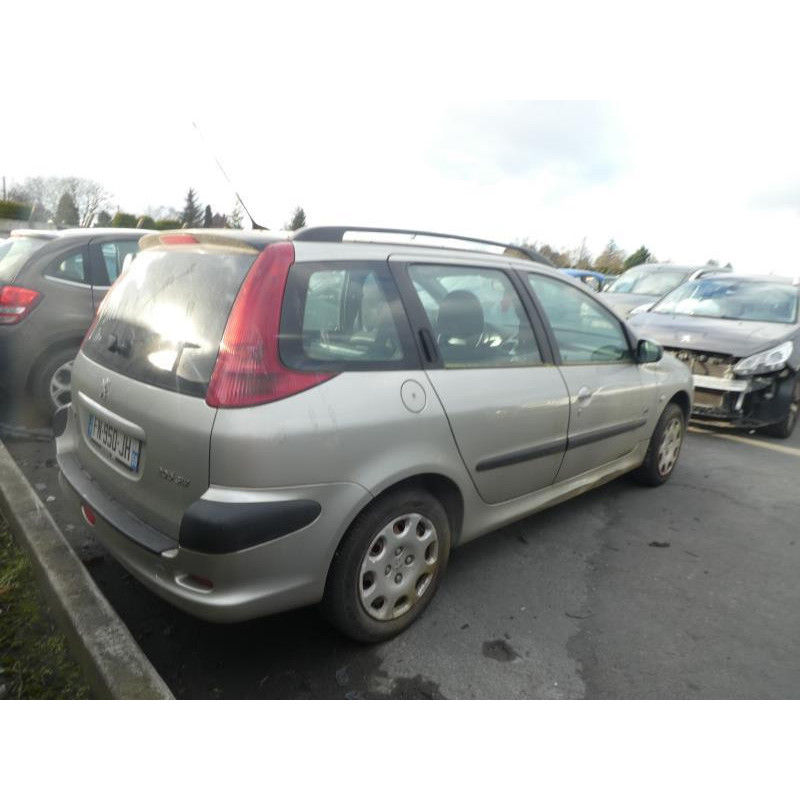 Pretensionneur de ceinture avant droit PEUGEOT 206 Photo n°4