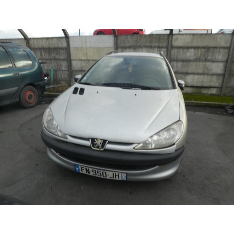 Pretensionneur de ceinture avant droit PEUGEOT 206 Photo n°9