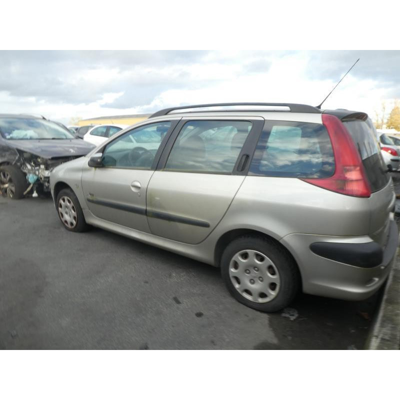 Pretensionneur de ceinture avant droit PEUGEOT 206 Photo n°16