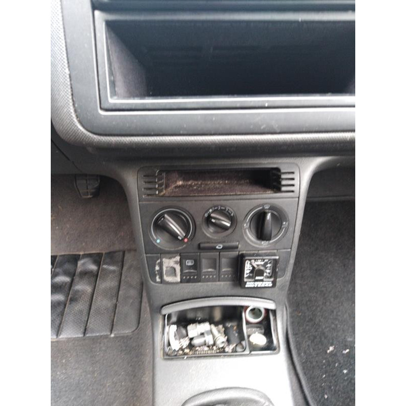 Porte avant droit VOLKSWAGEN POLO 3 Photo n°15