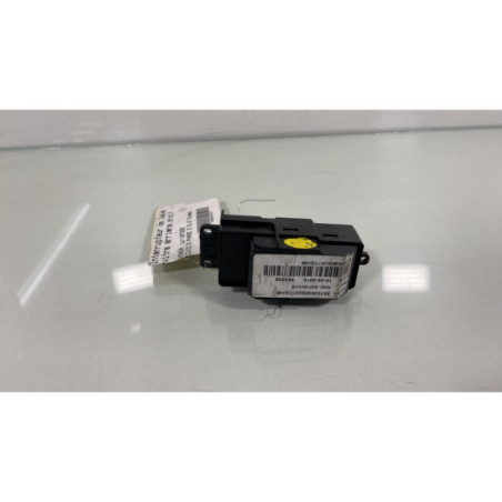 Interrupteur de leve vitre arriere droit HONDA CIVIC 8