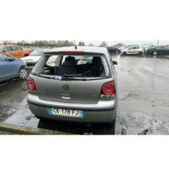 Serrure avant droit VOLKSWAGEN POLO 4