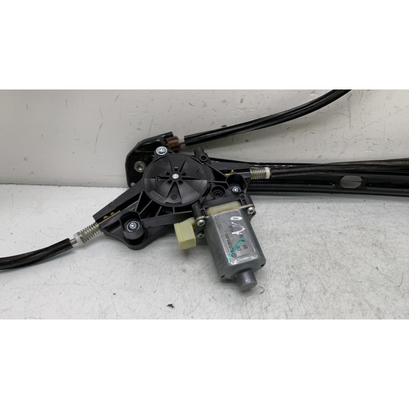 Leve vitre electrique avant droit VOLKSWAGEN GOLF 7 Photo n°3