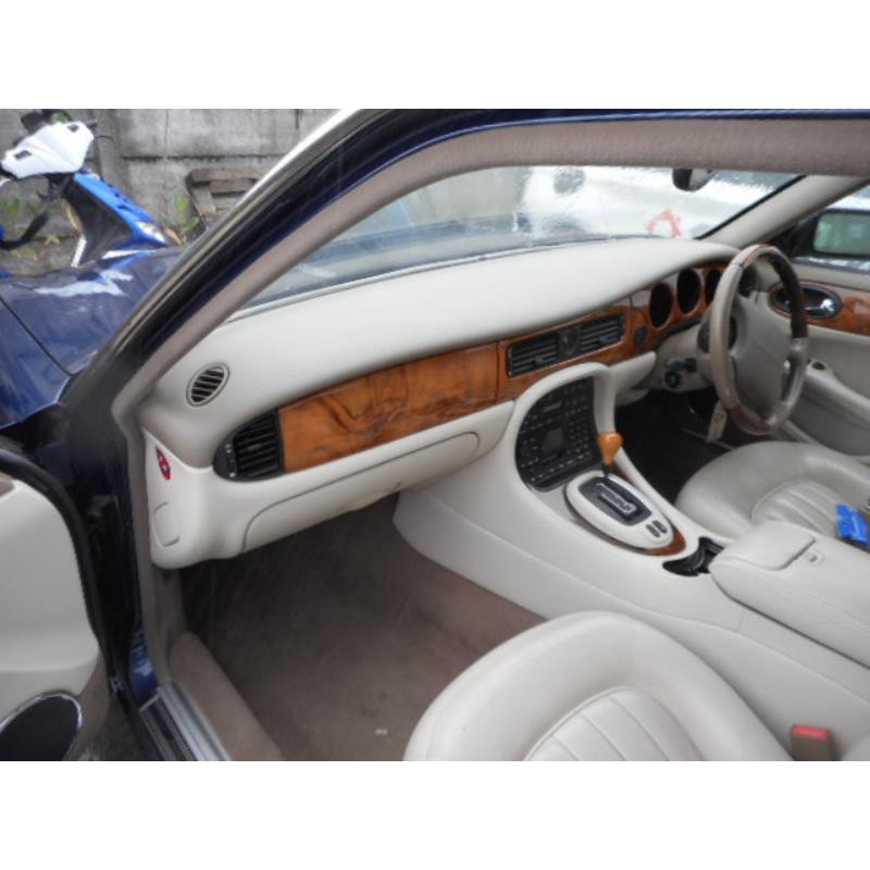 Leve vitre electrique avant gauche JAGUAR XJ 3 Photo n°10