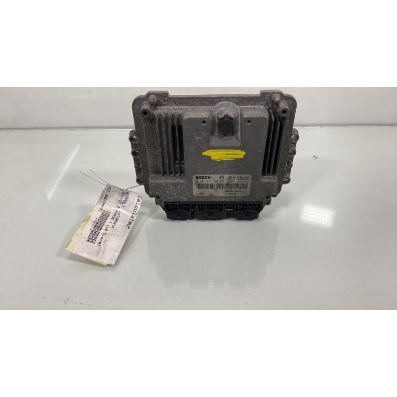Calculateur moteur RENAULT SCENIC 2 Photo n°1