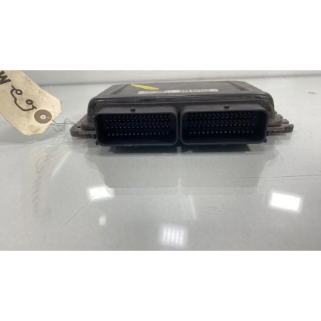 Calculateur moteur RENAULT CLIO 2