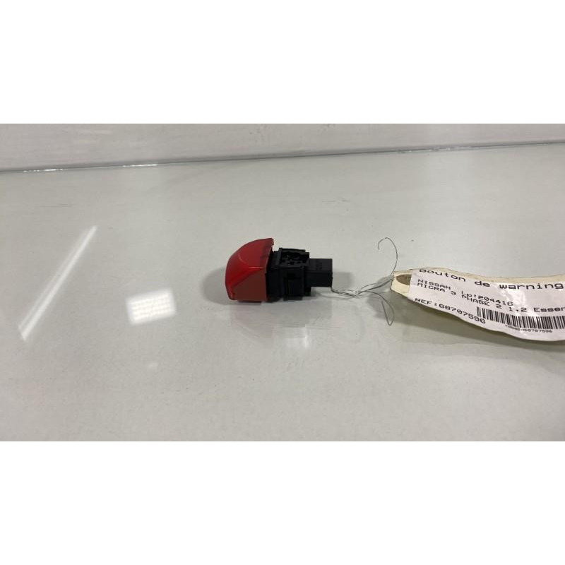 Bouton de warning NISSAN MICRA 3 Photo n°2