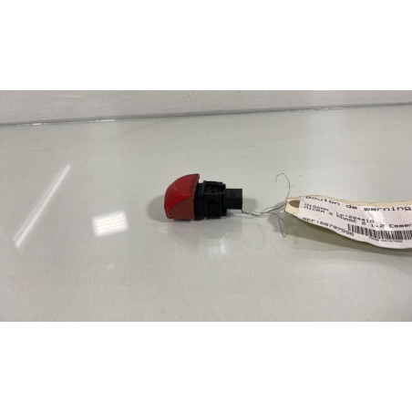 Bouton de warning NISSAN MICRA 3