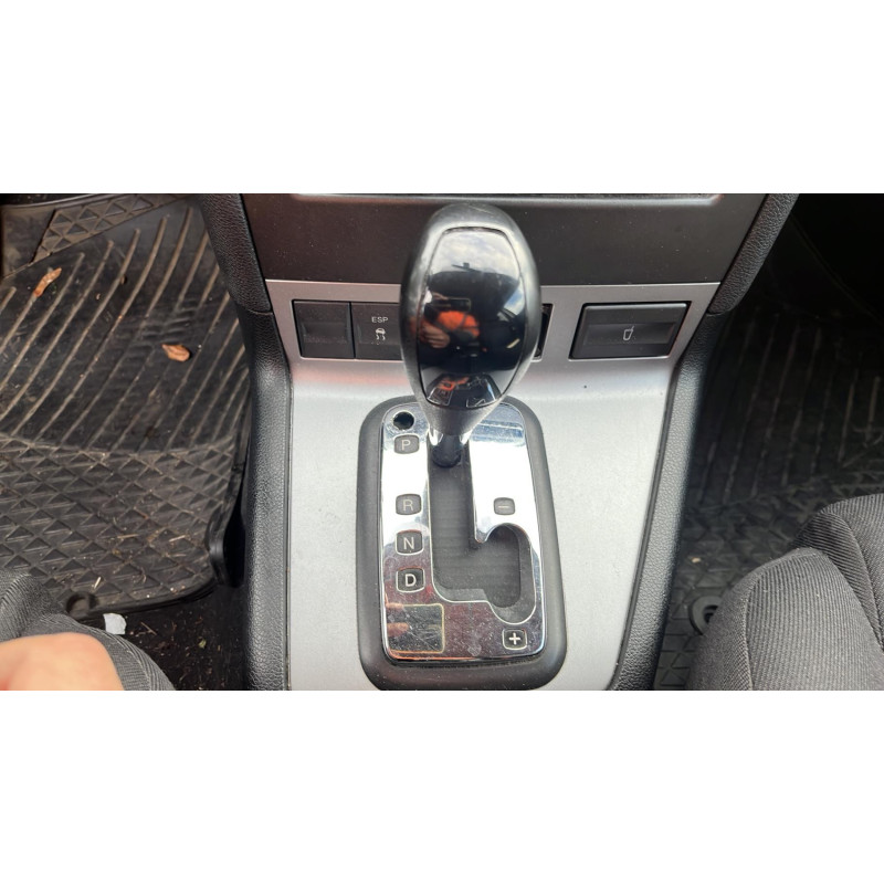 Malle/Hayon arriere FORD MONDEO 2 Photo n°14