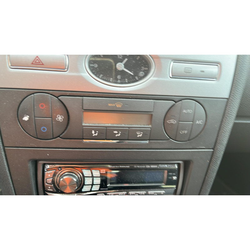 Malle/Hayon arriere FORD MONDEO 2 Photo n°15