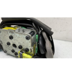 Pretensionneur de ceinture avant droit TOYOTA YARIS 2 Photo n°1