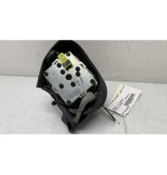 Pretensionneur de ceinture avant gauche TOYOTA YARIS 2