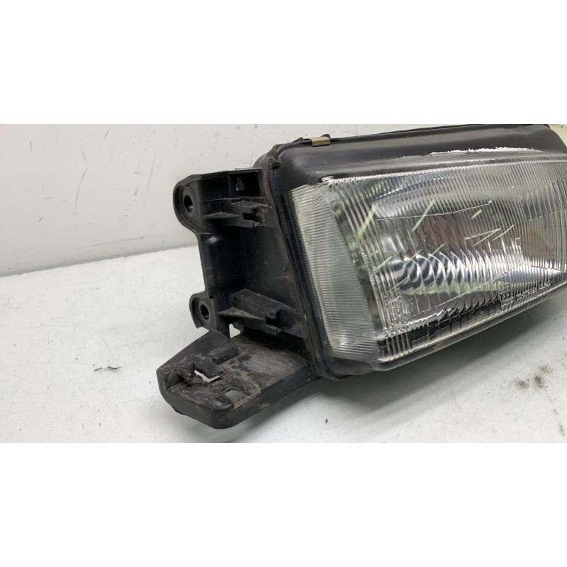 Optique avant principal droit (feux)(phare) MAZDA 323 4 Photo n°2