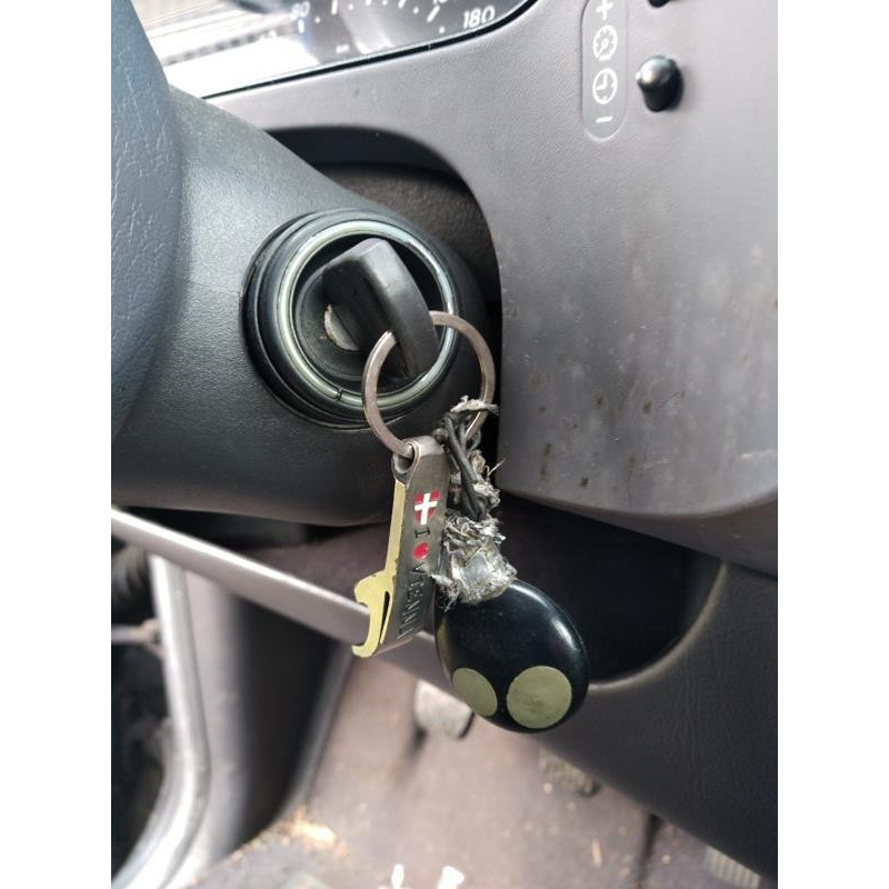 Feu arriere principal droit (feux) MERCEDES CLASSE A 168 Photo n°6