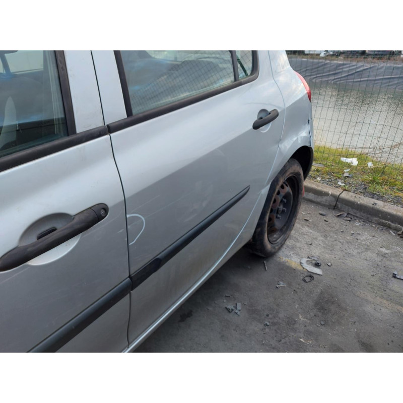 Poignee interieur avant gauche RENAULT CLIO 3 Photo n°8