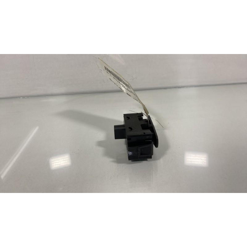 Bouton de warning DACIA LODGY Photo n°3