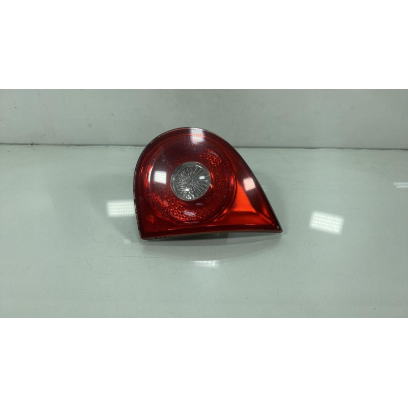 Feu arriere secondaire droit (feux) VOLKSWAGEN GOLF 5 Photo n°3
