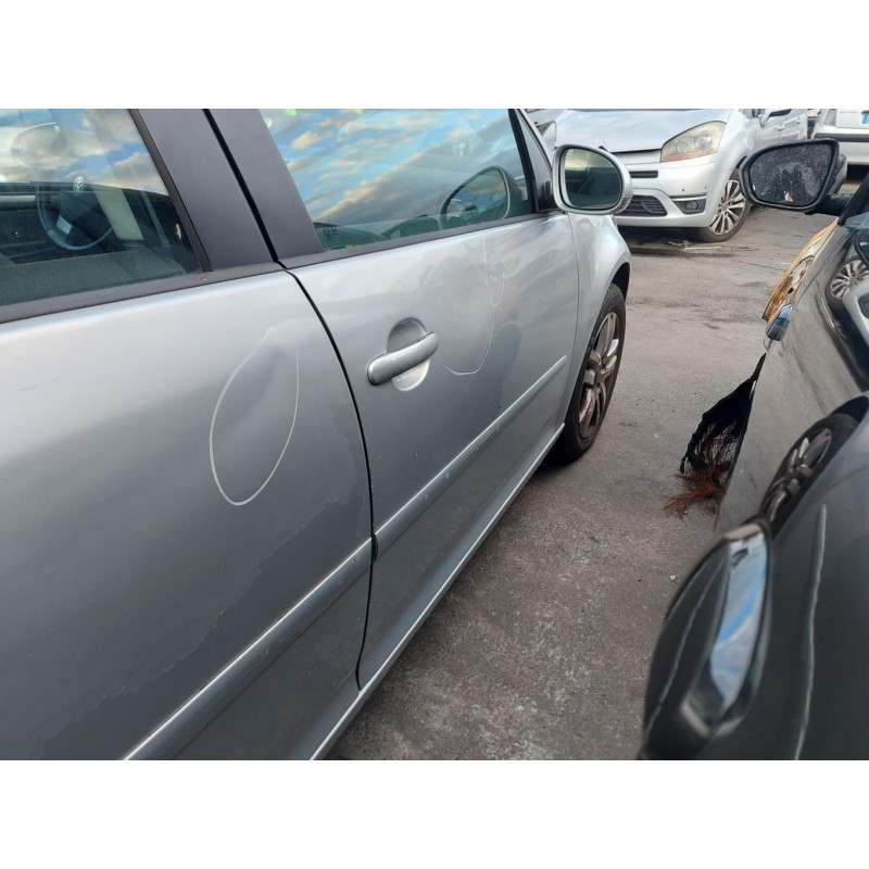 Feu arriere secondaire droit (feux) VOLKSWAGEN GOLF 5 Photo n°12