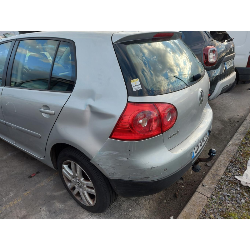 Feu arriere secondaire droit (feux) VOLKSWAGEN GOLF 5 Photo n°15