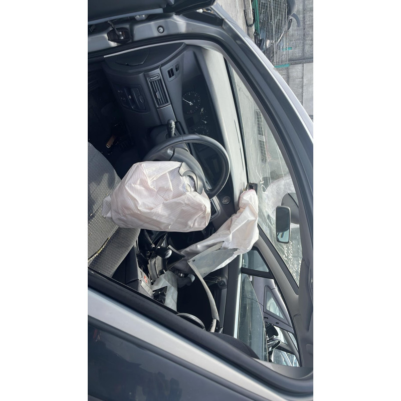 Interrupteur de leve vitre avant droit RENAULT VEL SATIS Photo n°5