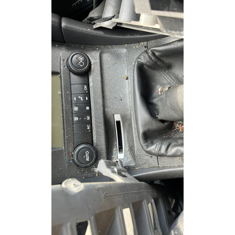 Interrupteur de leve vitre avant droit RENAULT VEL SATIS Photo n°9