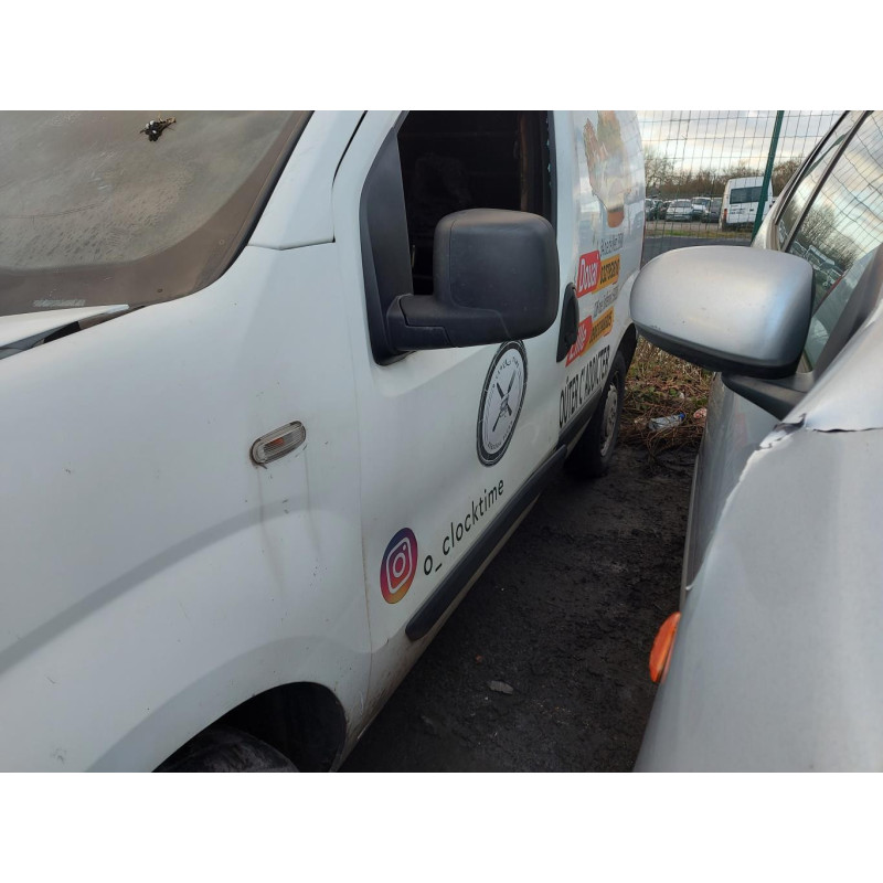 Capot PEUGEOT BIPPER Photo n°12
