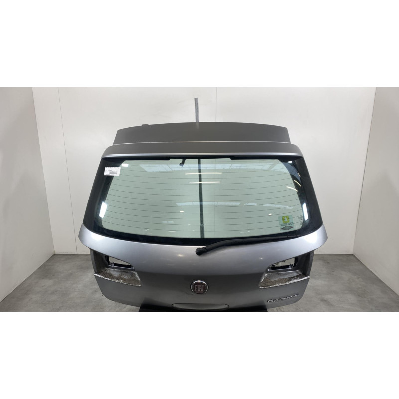 Malle/Hayon arriere FIAT CROMA 2 Photo n°3