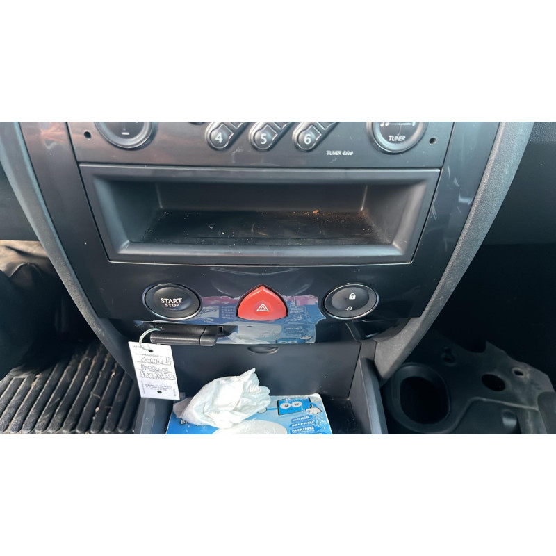 Calculateur moteur RENAULT MEGANE 2 Photo n°12