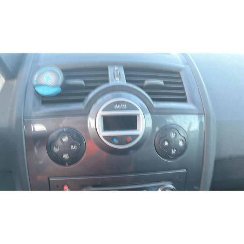Calculateur moteur RENAULT MEGANE 2 Photo n°13