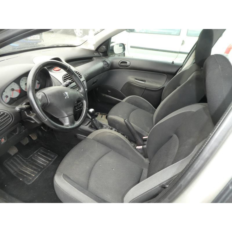 Pretensionneur de ceinture avant droit PEUGEOT 206 Photo n°10