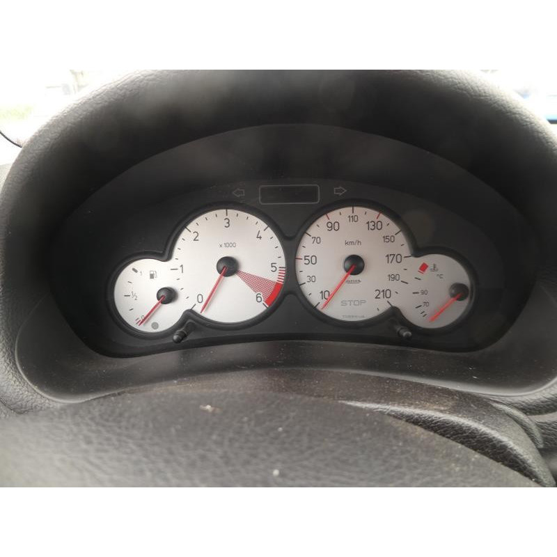 Pretensionneur de ceinture avant gauche PEUGEOT 206 Photo n°9