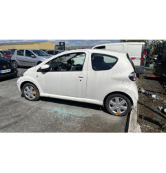 Pretensionneur de ceinture avant droit TOYOTA AYGO 1