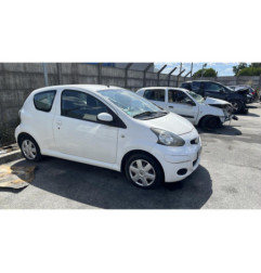 Pretensionneur de ceinture avant droit TOYOTA AYGO 1