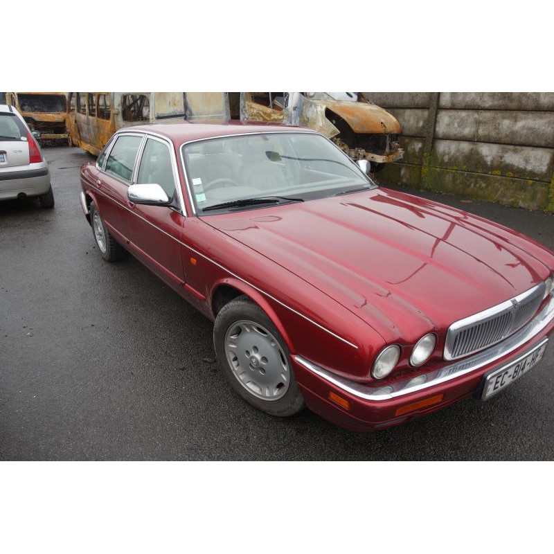 Capot JAGUAR XJ X300 Photo n°10